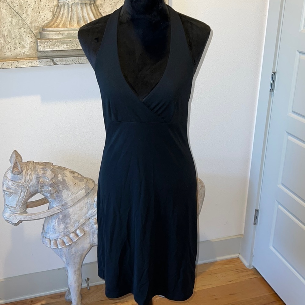 Express halter little black dress V cleavage Sz 7/8